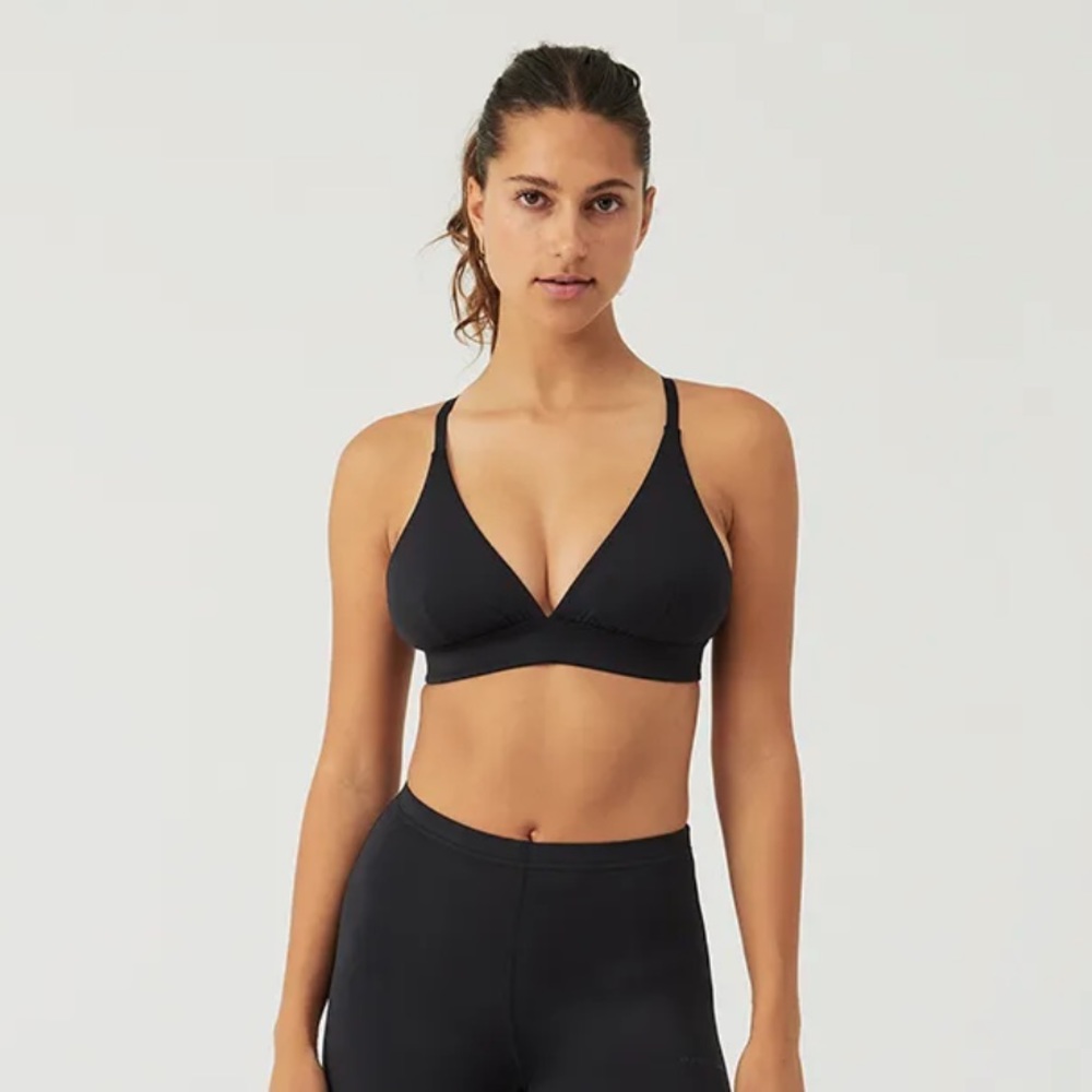NWT Outdoor Voices Sculpt Hi Apex Bra Black size M